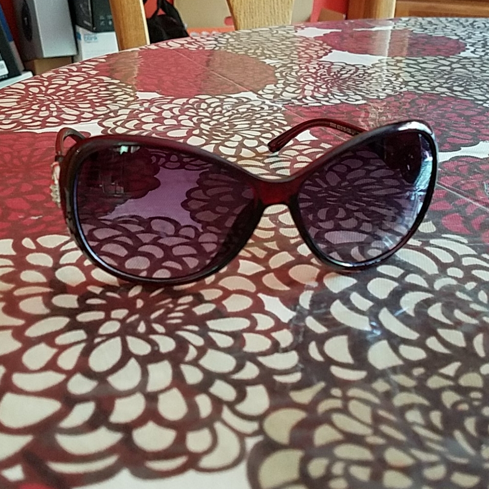 NWT Sunglasses - Picture 3 of 5